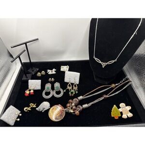 Vintage Lot of 11+ Necklaces, Earrings, Brooches
